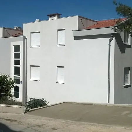 With Parking Space Okrug Gornji, Ciovo - 16676 Apartman *