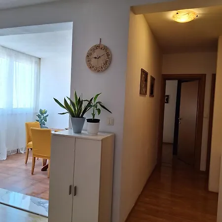 With Parking Space Okrug Gornji, Ciovo - 16676 *