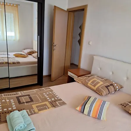 Apartman With Parking Space Okrug Gornji, Ciovo - 16676